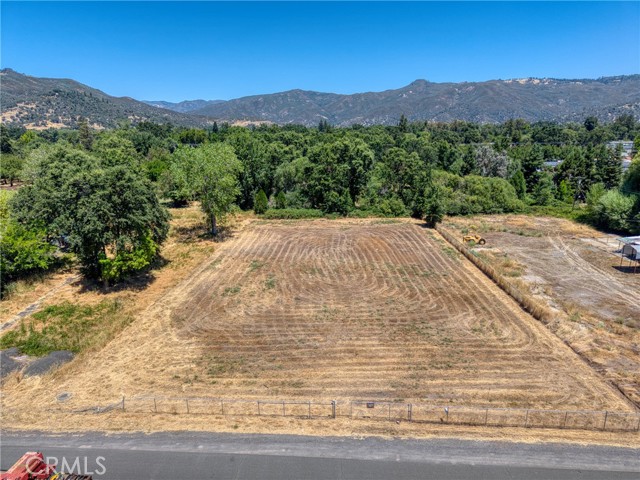 520 E STATE HIGHWAY 20 UPPER LAKE, CA 95485