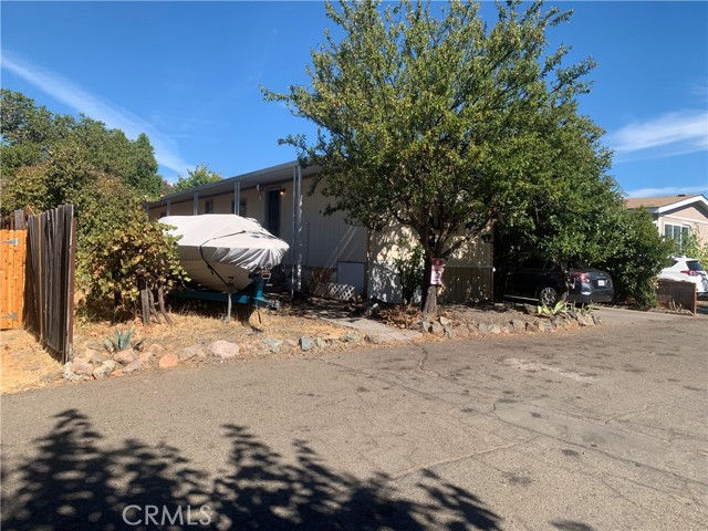 3075 LAKESHORE BLVD  LAKEPORT, CA 95453