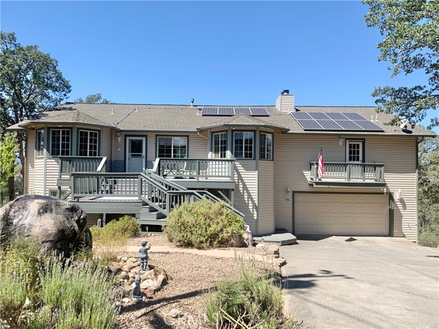 18076 VISTA POINT CT HIDDEN VALLEY LAKE, CA 95467